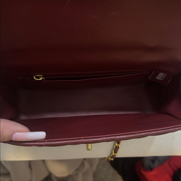 CHANEL FLAP BAG W HANDLE - Picture 14 of 15